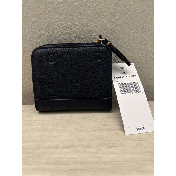 Tommy Hilfiger Small Embossed Navy Blue PU Leather Zip Card Coin Billfold Wallet - Picture 2 of 9